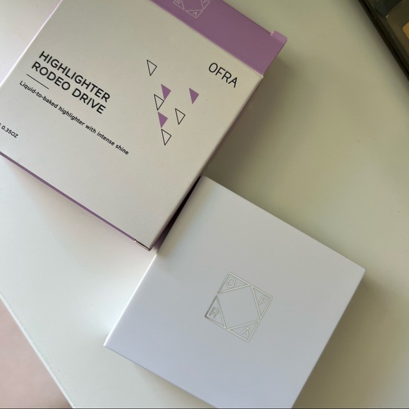 OFRA Highlighter - Picture 2 of 6